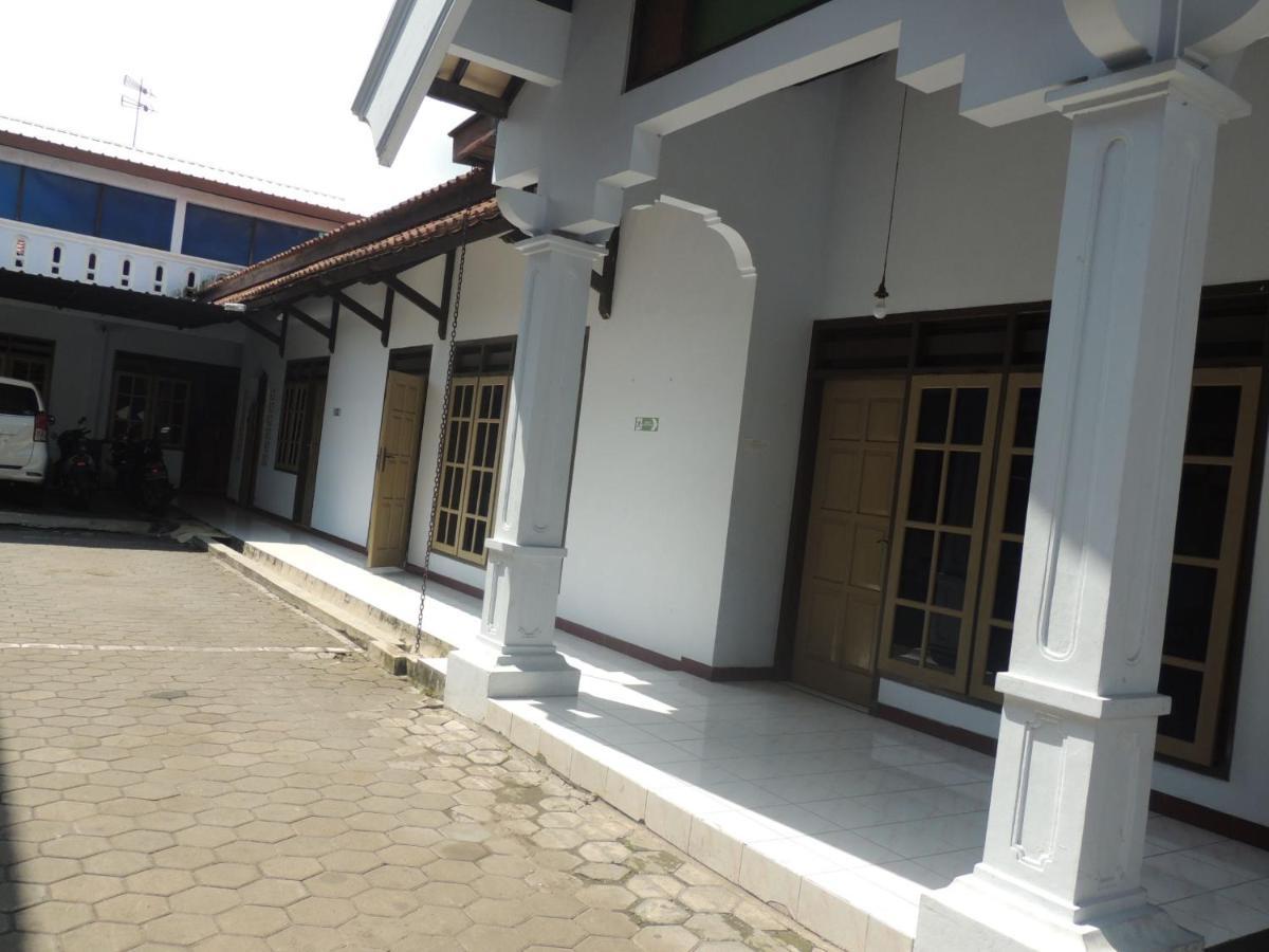 Hotel Sejahtera Kebumen Exteriér fotografie